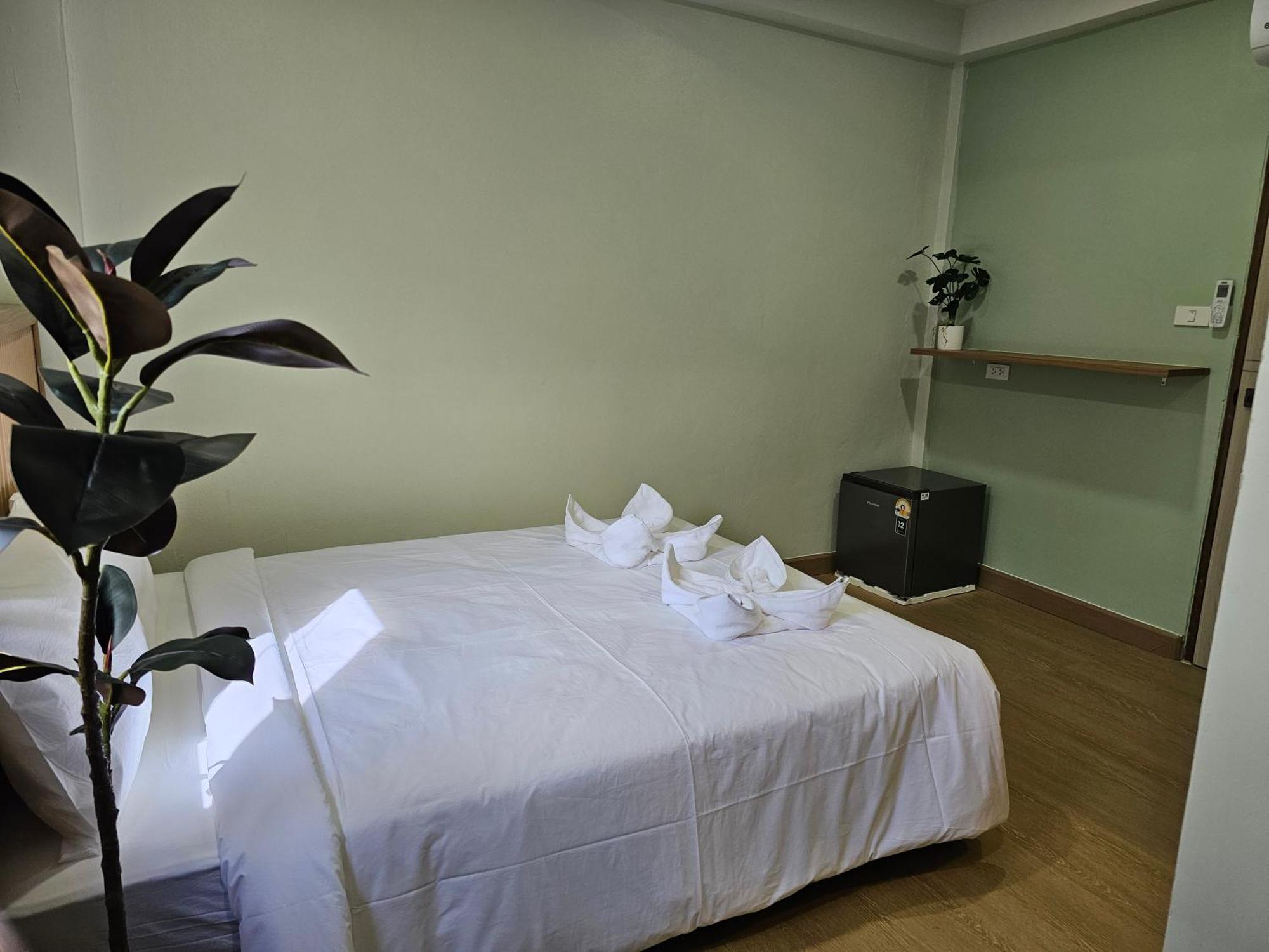 Lub Nai Hostel Patong 客房 照片