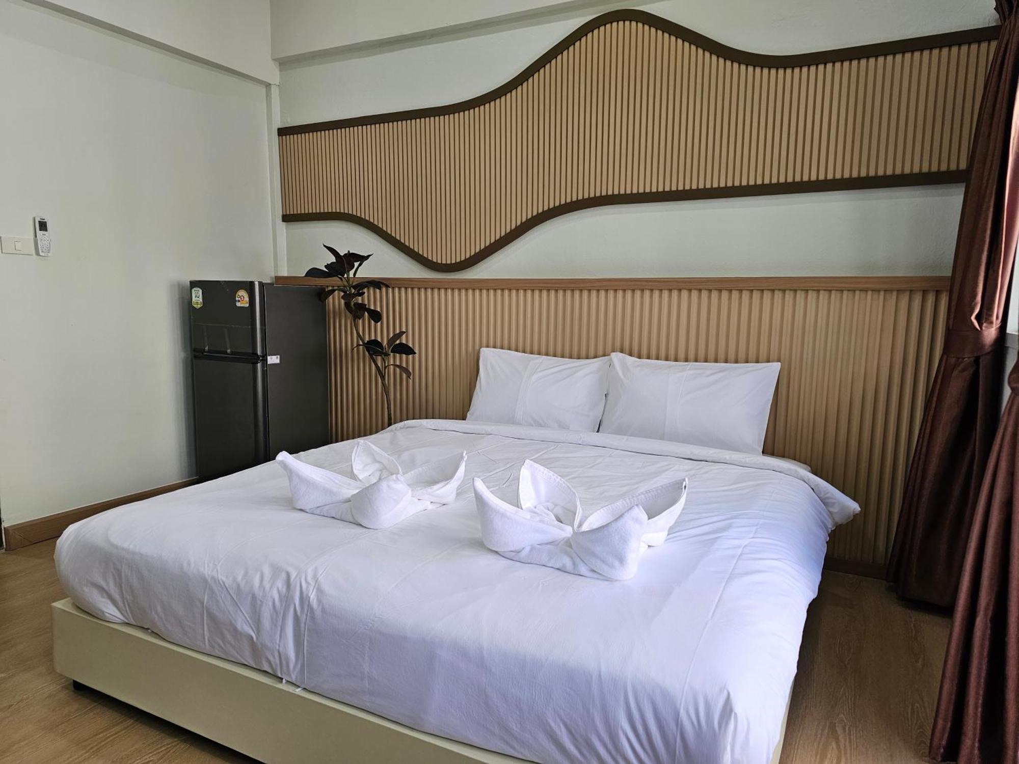 Lub Nai Hostel Patong 外观 照片