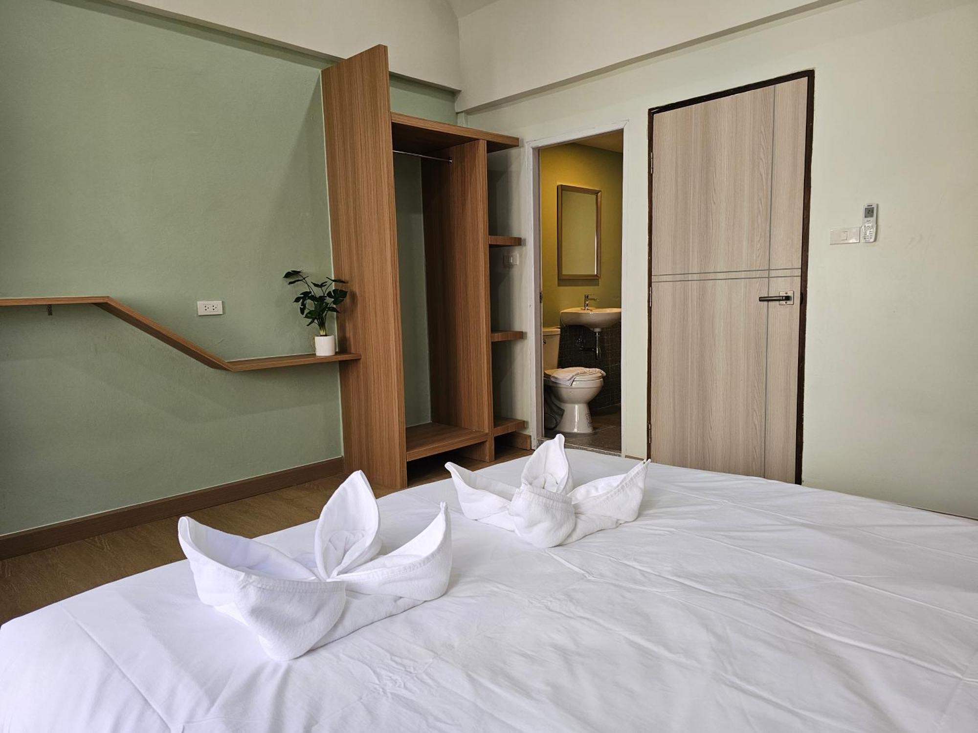 Lub Nai Hostel Patong 外观 照片
