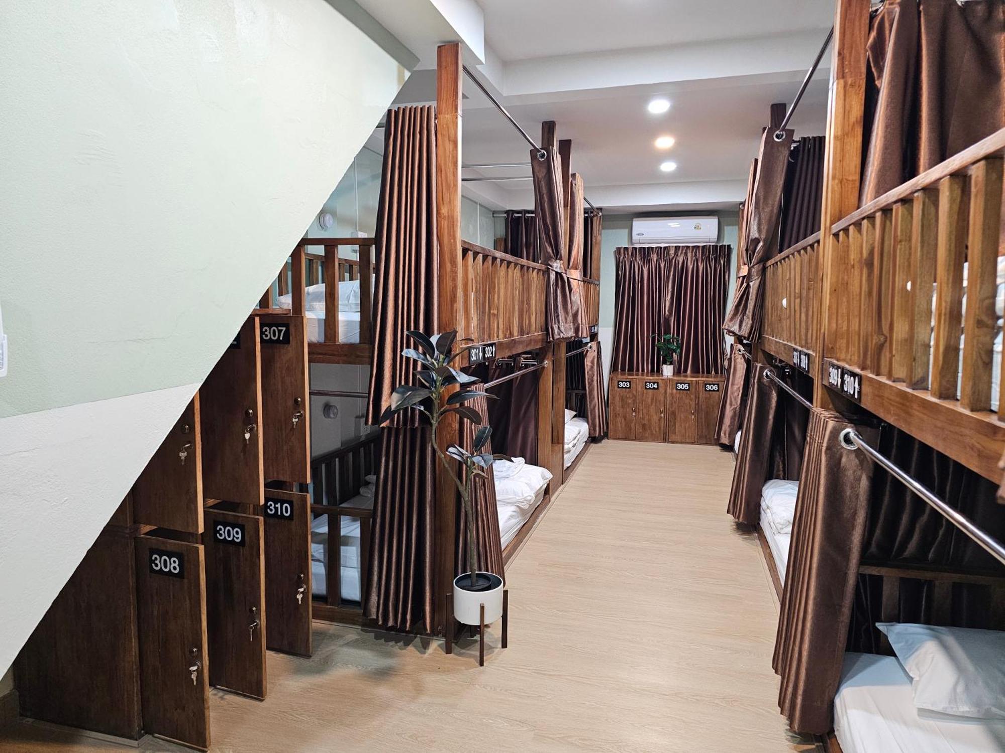 Lub Nai Hostel Patong 客房 照片
