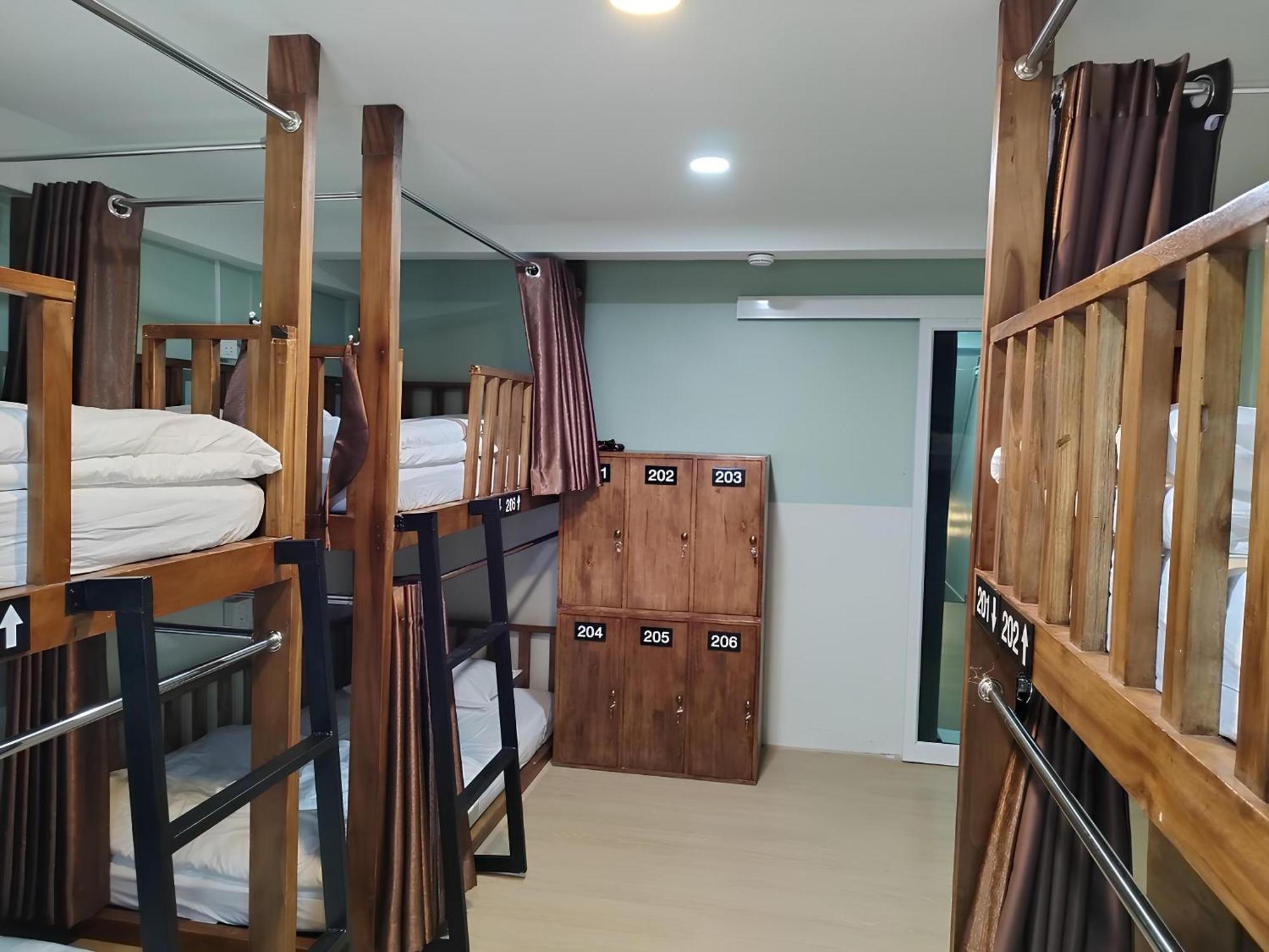 Lub Nai Hostel Patong 外观 照片